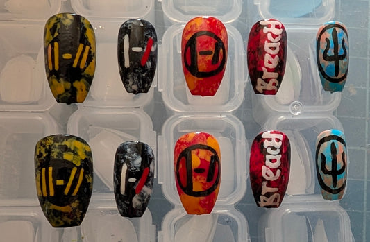 TØP False Nails